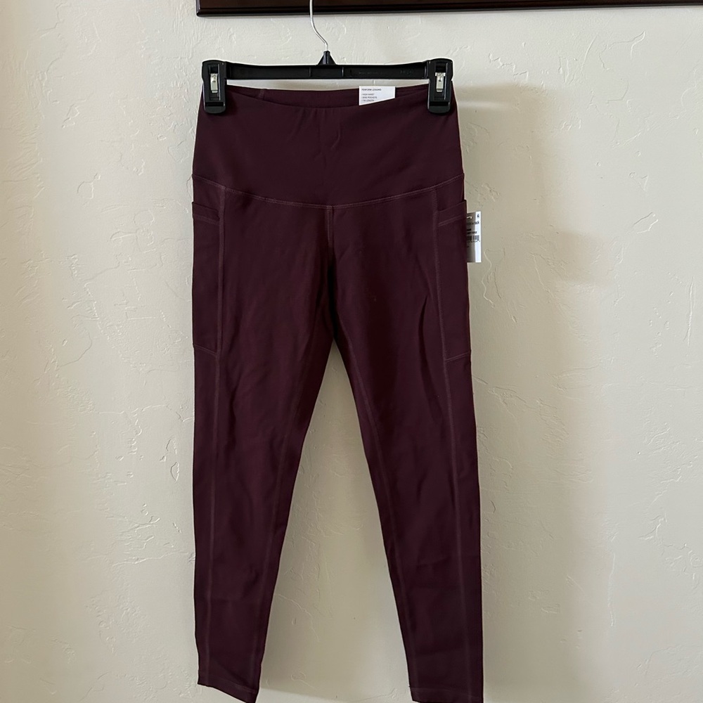 Strom Maroon High-Waisted Leggings